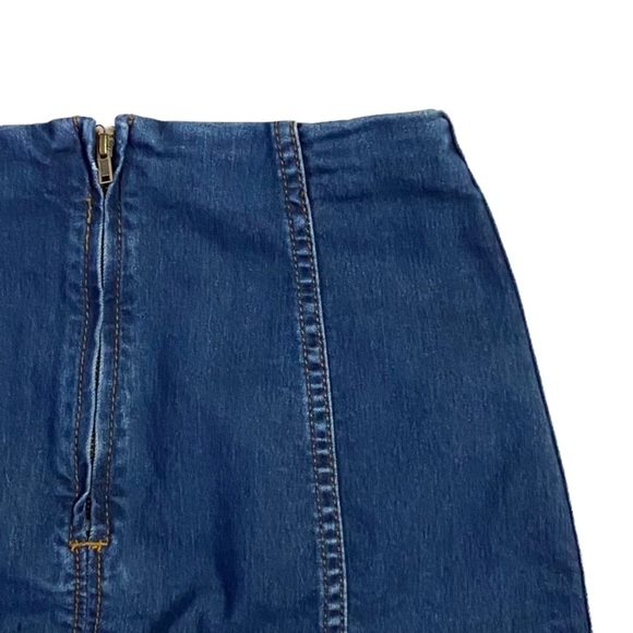 Free People Modern Femme Denim Stretch Mini Skirt Dark Blue Wash A-Line 2 FLAW - Picture 13 of 16